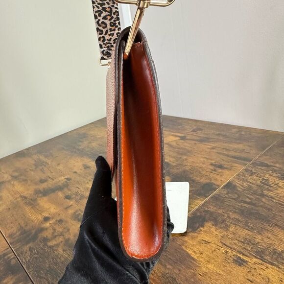 Louis Vuitton Brown Epi Leather Art Deco Clutch Bag - Picture 11 of 16